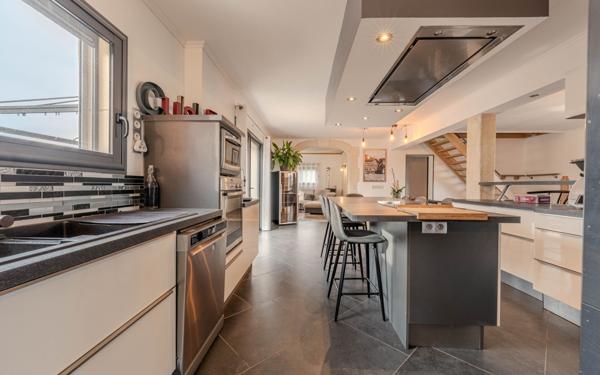 Maison à vendre    6 pièces •  Calvisson