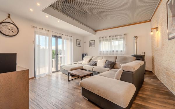 Maison à vendre    6 pièces •  Calvisson