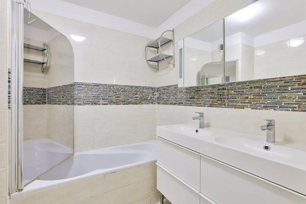 SEVRES CENTRE - APPARTEMENT LUMINEUX €435 000 ** - Référence 572-S