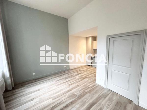 Location Studio 23.14 m² - 13 RUE DE LA REPUBLIQUE Saint-etienne 42000