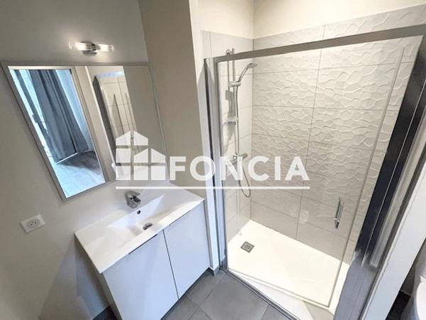 Location Studio 23.14 m² - 13 RUE DE LA REPUBLIQUE Saint-etienne 42000