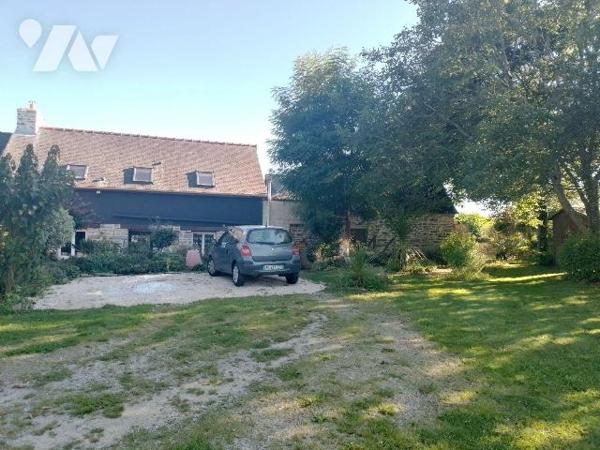 ENSEMBLE IMMOBILIER RARE SUR LE MARCHÉ ! 
Edifié sur un terrain de 4150 m² environ cet ensembl...