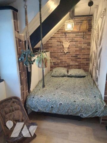 ENSEMBLE IMMOBILIER RARE SUR LE MARCHÉ ! 
Edifié sur un terrain de 4150 m² environ cet ensembl...