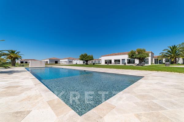 Domaine d'exception au coeur de la Camargue avec haut potentiel