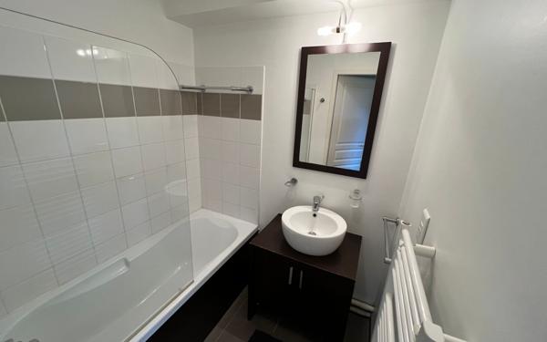 Maison à vendre    2 pièces • 32,72 m2 Parentis-en-Born