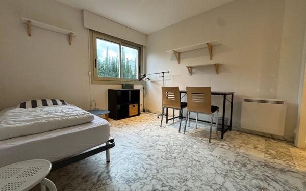 Appartement à louer    1 pièce • 17,53 m2 Nice