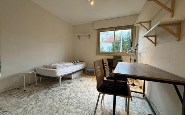 Appartement à louer    1 pièce • 17,53 m2 Nice