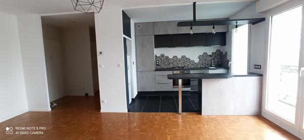 Très bel appartement rénové 1 chambre Rouen avec garage sécurisé dans résidence