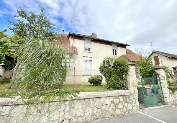 Maison 21 pièces - 500 m²