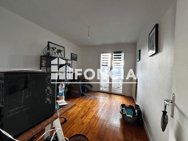 Location Appartement 3 pièces 66.97 m² - 7 RUE DESAIX Chamalieres 63400