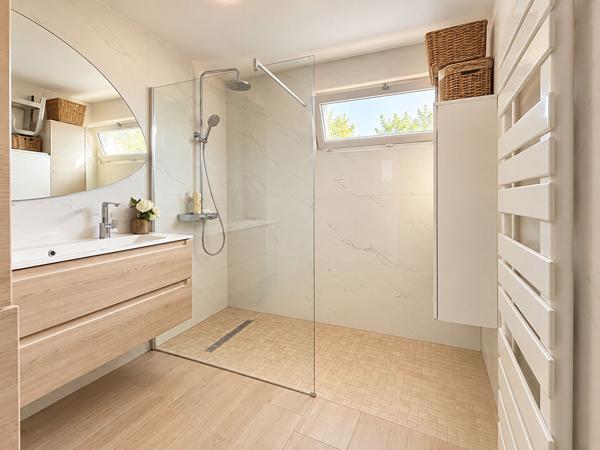 Maison récente 5 pièces à vendre à Artigues-près-Bordeaux - 374 500 €