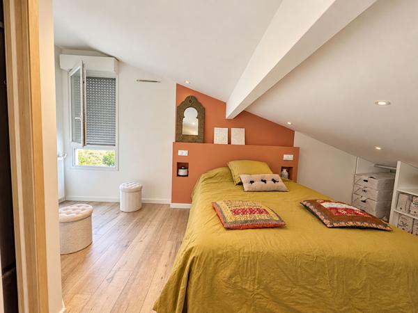 Maison récente 5 pièces à vendre à Artigues-près-Bordeaux - 374 500 €