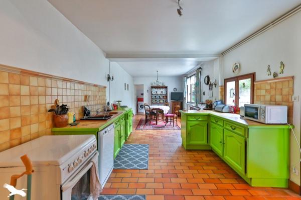 Maison à vendre |  Jarnac |  8 pièces | 281 m²