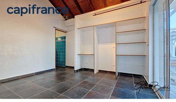 Maison vue mer à vendre 6 pièces LE MOULE (971)