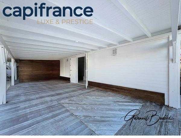 Maison vue mer à vendre 6 pièces LE MOULE (971)