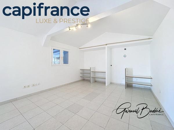 Maison vue mer à vendre 6 pièces LE MOULE (971)