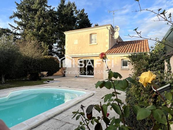 Maison 4 chambres dans le Centre de DANGE avec piscine