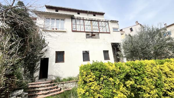 Arles-sur-Tech (66150) Ensemble immobilier avec terrains