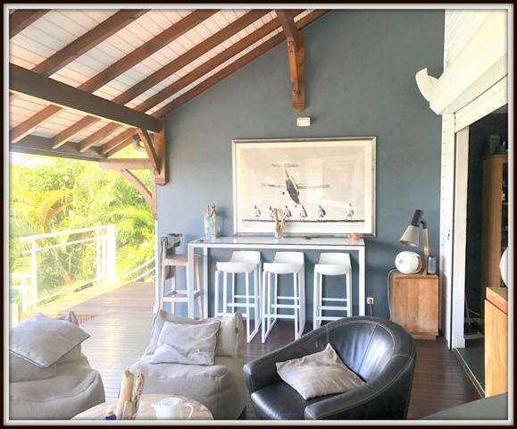 À VENDRE : VILLA D’EXCEPTION AVEC VUE MER PANORAMIQUE À 180° ET STUDIO INDÉPENDANT