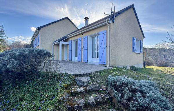 Charmante Maison Traditionnelle avec Jardin, Garage et Terrasse à Bar