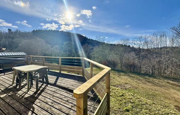 Charmante Maison Traditionnelle avec Jardin, Garage et Terrasse à Bar