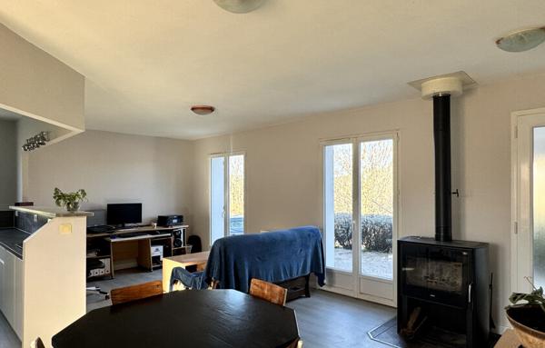 Charmante Maison Traditionnelle avec Jardin, Garage et Terrasse à Bar