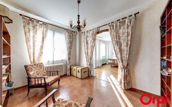 Maison à vendre    6 pièces • 149,30 m2 Vénissieux