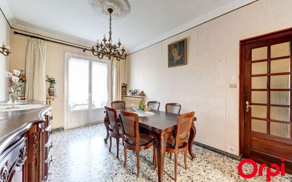 Maison à vendre    6 pièces • 149,30 m2 Vénissieux