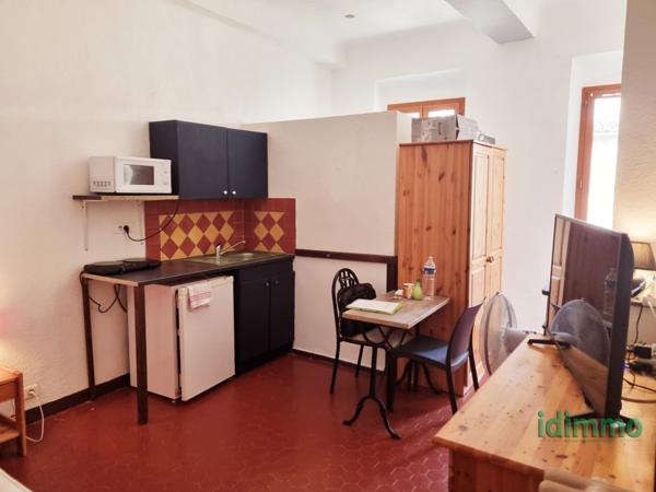 Draguignan spécial investisseurs bel immeuble composé de 14 studios 669000€ crn2302 Draguignan (83300)