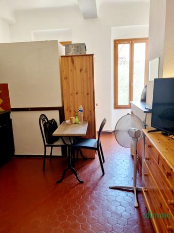 Draguignan spécial investisseurs bel immeuble composé de 14 studios 669000€ crn2302 Draguignan (83300)