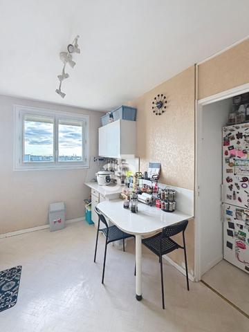 Quartier Montaigne - Dernier étage traversant - Vue sur Angers - 2 chambres