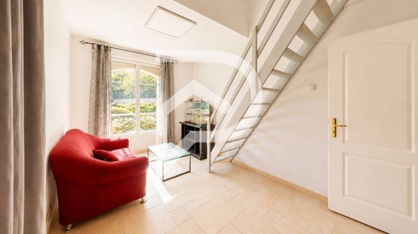 Maison 10 pièces 245 m2