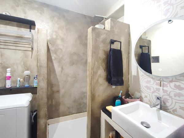 Maison de Village / Appartement de 135 m² à Mallemort