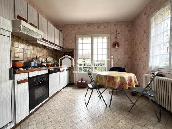 Joli pavillon avec terrain clos et arboré