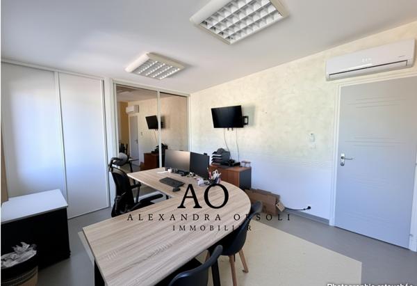 Local Commercial - 175 m²