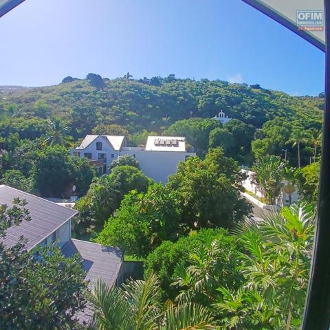 A VENDRE Appartement F4 NEUF- A 2 MN DE LA PLAGE- CENTRE VILLE DE SAINT-LEU