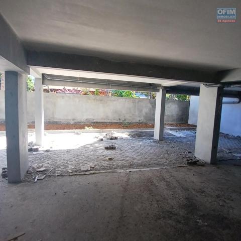 A VENDRE Appartement F4 NEUF- A 2 MN DE LA PLAGE- CENTRE VILLE DE SAINT-LEU