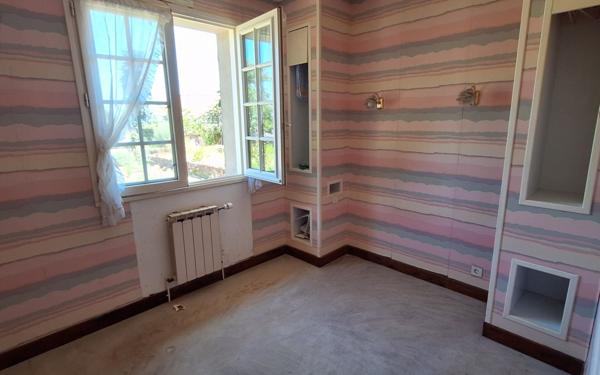 Maison à vendre    6 pièces •  Néris-les-Bains