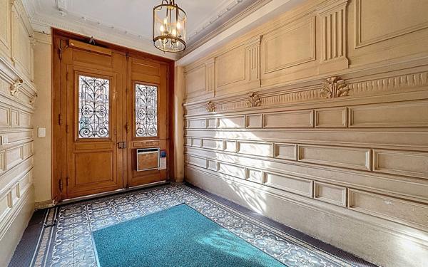 Appartement à vendre    2 pièces • 44,52 m2 Paris 5