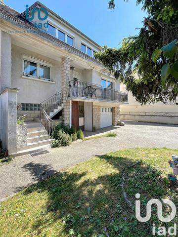 Maison de village 5 pièces de 146 m² à Saint-Martin-sur-le-Pré (51520)