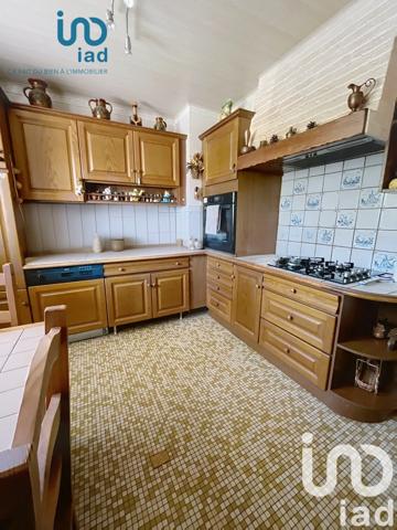 Maison de village 5 pièces de 146 m² à Saint-Martin-sur-le-Pré (51520)