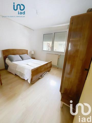 Maison de village 5 pièces de 146 m² à Saint-Martin-sur-le-Pré (51520)