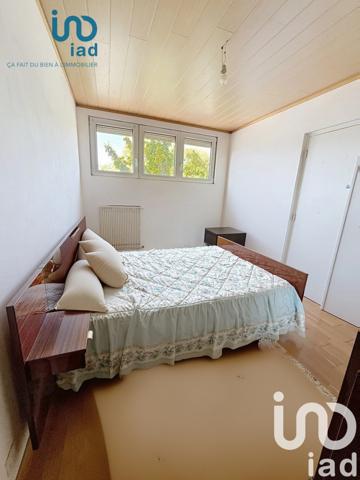 Maison de village 5 pièces de 146 m² à Saint-Martin-sur-le-Pré (51520)