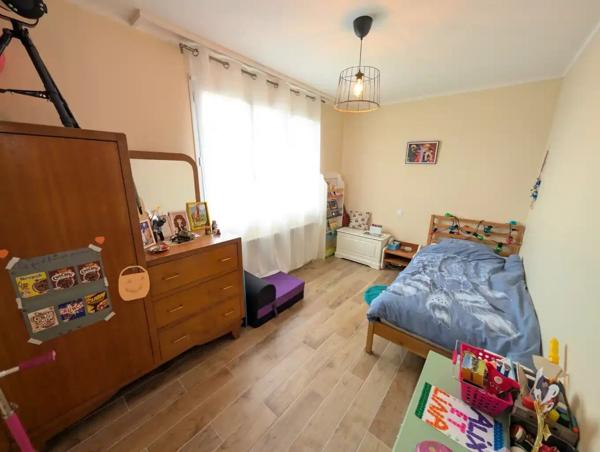 Vente                                                      Maison
                        
                                         99 m2                     à Civaux