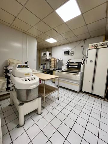 Boulangerie/pâtisserie - logement (2 en 1)