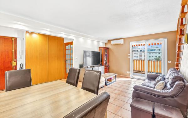 Appartement à vendre    4 pièces • 92,37 m2 Saint-Laurent-du-Var