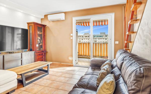 Appartement à vendre    4 pièces • 92,37 m2 Saint-Laurent-du-Var