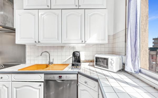 Appartement à vendre    4 pièces • 92,37 m2 Saint-Laurent-du-Var