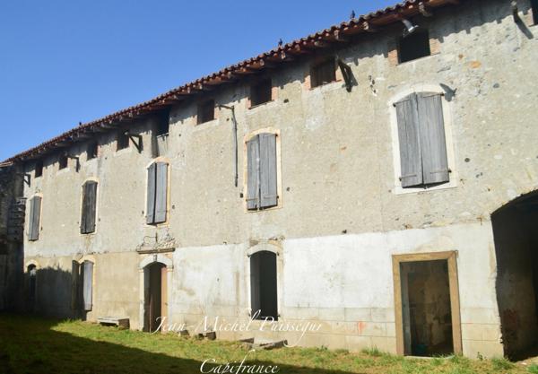 Dpt Haute Garonne (31), à vendre proche de Saint Gaudens Maison Ancienne de 300m2 Dépendances & Jardin