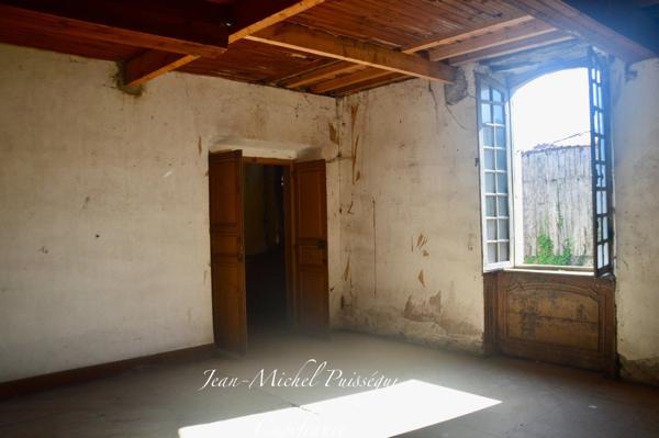 Dpt Haute Garonne (31), à vendre proche de Saint Gaudens Maison Ancienne de 300m2 Dépendances & Jardin